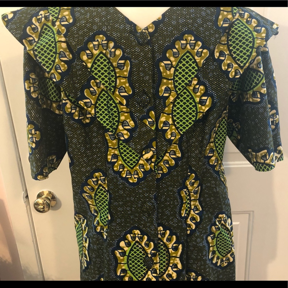 African attire - Picture 2 of 4